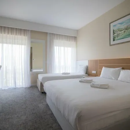 Bellevue 4* تريبينيي